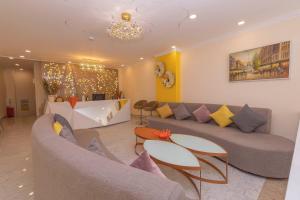 Posezení v ubytování Vy Anh Đà Lạt Hotel