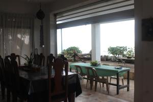 Posezení v ubytování RedDoorz Hostel Hardin De Corales La Union