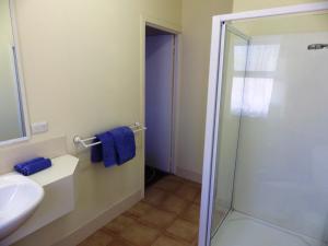 Ένα μπάνιο στο Panorama Seaside Apartments Norfolk Island +29 φωτογραφίες