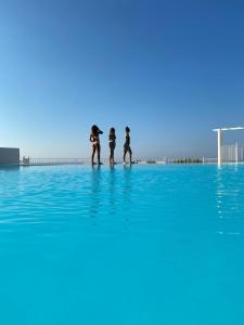 Bazén v ubytování Corte Di Ferro Hotel & Wellness Resort nebo v jeho okolí