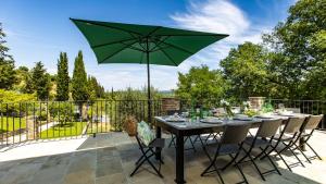Gallery image of TENUTA DI MACERICCA 10, Emma Villas in Poggibonsi
