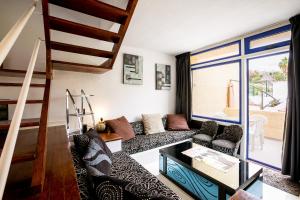 Posezení v ubytování Bungalow Costa Adeje Cortijo 2-4