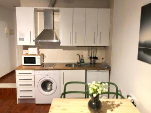 A kitchen or kitchenette at Amazing Studio Torremolinos