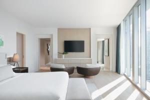 Gallery image of Kimpton EPIC Hotel, an IHG Hotel in Miami