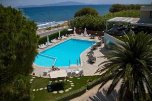 Bazén v ubytování Elysion Hotel nebo v jeho okolí