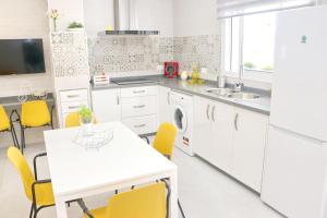 Kuchnia lub aneks kuchenny w obiekcie Chalet Puente Tabla