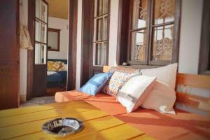 A bed or beds in a room at The Secret Lodge- NEW with private GARAGE, entire house