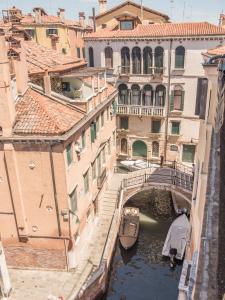 Foto da galeria de Venice Palace Tintoretto by Wonderful Italy em Veneza