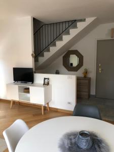 Afbeelding uit fotogalerij van Casa Giant Santa Maria Maggiore - Locazione Turistica in Santa Maria Maggiore +51 foto's