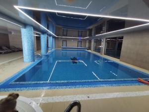Bazén v ubytování Tasarz Spa Ośrodek Wczasowy nebo v jeho okolí