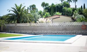 Bazén v ubytování Holiday House close to Port Aventura, TarracoHomes nebo v jeho okolí