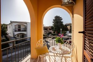 A balcony or terrace at Appartamento San Teodoro centro