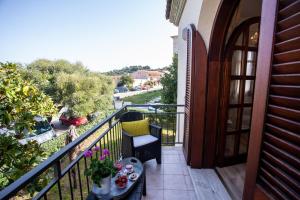 A balcony or terrace at Appartamento San Teodoro centro