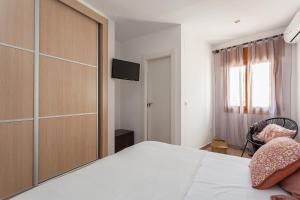 A bed or beds in a room at Casa de campo Canoret, Benissa, Alicante , Spain
