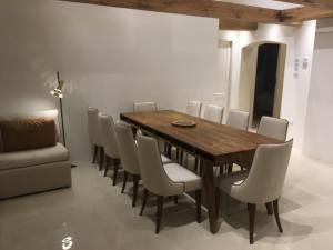 Posedenie v ubytovaní Villa la Val, Apartamenty Wałbrzych