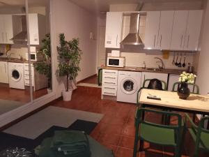 A kitchen or kitchenette at Amazing Studio Torremolinos