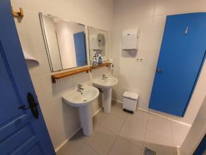 Ein Badezimmer in der Unterkunft Albergue Villares de Orbigo