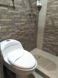 A bathroom at Cusco Bed and Breakfast