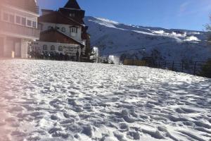 Apartment 3 bdrm Penthouse in Sierra Nevada - 10 pax, Spain ...