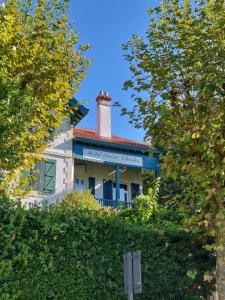 Zahrada ubytování Saint Charles Hôtel & Coliving Biarritz
