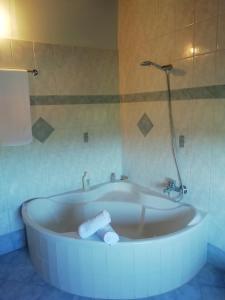 Koupelna v ubytování Mirmidones Corfu Apartment