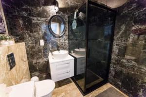 Kúpeľňa v ubytovaní APARTAMENT KAMILA + 5 fotografií