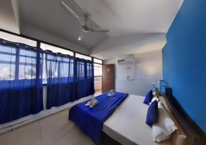 Letto o letti in una camera di Joey's Hostel Agra - 200m from Taj Mahal