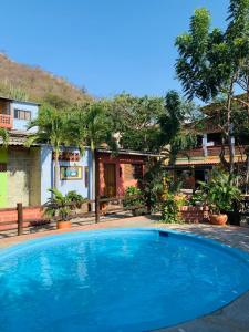 สระว่ายน้ำที่อยู่ใกล้ ๆ หรือใน Hostal La Casa de Felipe