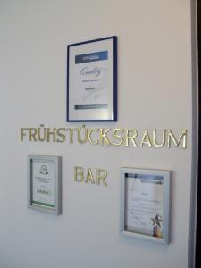 Certifikát, hodnocení, plakát nebo jiný dokument vystavený v ubytování Superior Hotel Präsident