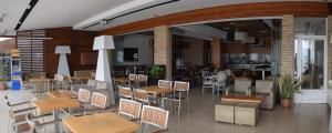 Reštaurácia alebo iné gastronomické zariadenie v ubytovaní Filippion Hotel