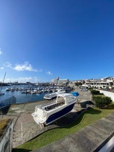 Afbeelding uit fotogalerij van Toi et Moi-Guests speek for us! in Ponta Delgada