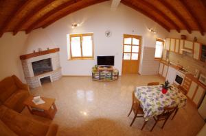 Telewizja i/lub zestaw kina domowego w obiekcie House Elvis, Sveti Kirin
