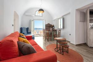 Gallery image of Sole d'oro Sunset & Caldera View Grand Suite in Oia