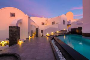 Gallery image of Sole d'oro Luxury Suites in Oia