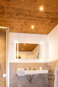 Koupelna v ubytování Landhaus Thurner