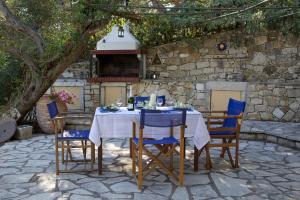 Gallery image of Bougainvillea in Gaios