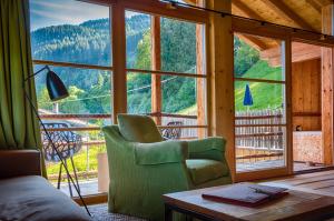 Posezení v ubytování HochLeger - Chalet Refugium am Berg