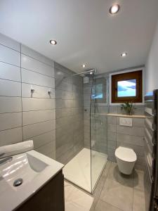 Koupelna v ubytování Chambres d'hôtes - B&B - Chalet Mountain Vibes + 37 fotografií