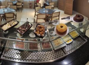 Comida no hotel ou em algum lugar perto