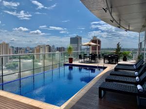 A piscina localizada em Viale Tower Hotel ou nos arredores