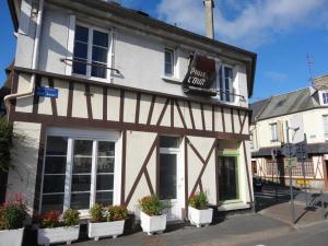 Gallery image of Le Pont de l'Aure in Isigny-sur-Mer