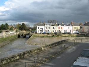 Gallery image of Le Pont de l'Aure in Isigny-sur-Mer