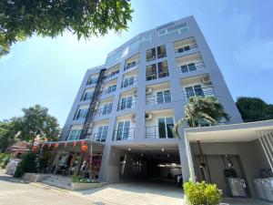 Gallery image of The Palms Residence - SHA Extra Plus in Phuket Town