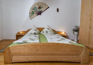 Katil atau katil-katil dalam bilik di Eulenberghof Kraus
