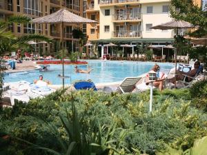 Bazén v ubytování Joya Park Hotel nebo v jeho okolí