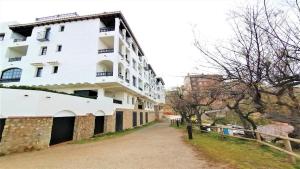 Budova, v ktorej sa apartmán nachádza