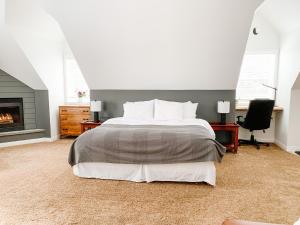 Gallery image of The Inn at the Ninth Hole Bed & Breakfast in Salmon Arm