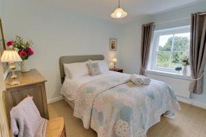 Galería fotográfica de Bryn Mel Honey Hill Cottage en Llangoed