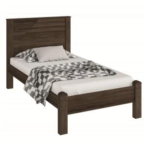 1 cama con cabecero de madera y colchón blanco en Pousada Fora de Rota, en Colinas Do Sul