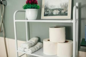 Ảnh trong thư viện ảnh của Laurens Crib Marilao with Netflix & WIFI, 1Bedroom ở Marilao
